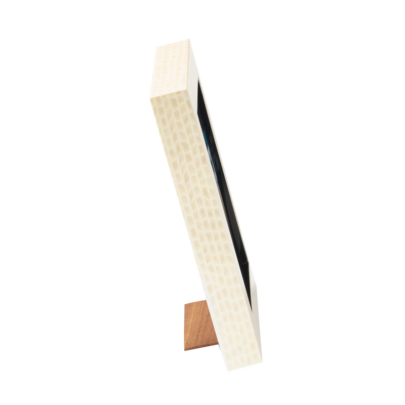 The Pacific Frame in Cream